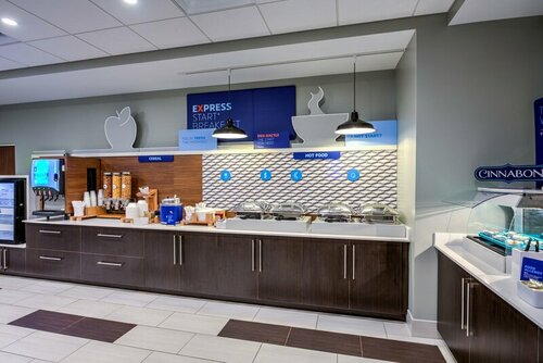 Holiday Inn Express & Suites Reedsville - State Coll Area by IHG, Réserver Hôtel Reedsville États-Unis
