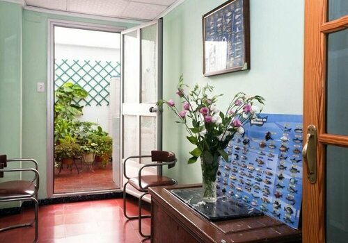 Hostal Tropical, Забронировать Хостел Отели в центре Старого города Оливы - Коста-де-Валенсия, в центре