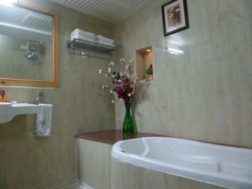 Capital O 61144 Hotel Raj, Rezerwuj Hotel Tuticorin Tamil Nadu