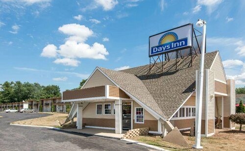 Days Inn by Wyndham Vernon, Забронировать Отель Отели Вернон с парковкой, Парковка
