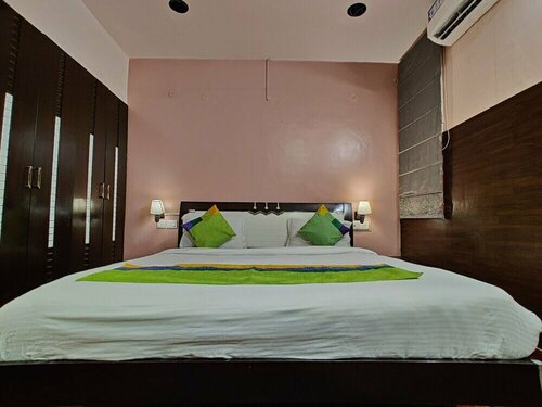 Hotel Kayanaat, Забронировать Отель Нойда штат Уттар-Прадеш, рядом с The Great India Place
