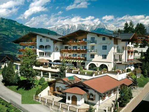 Aktivhotel Alpendorf, Забронировать Отель Отели Salzburger Sportwelt с питанием, Пансион