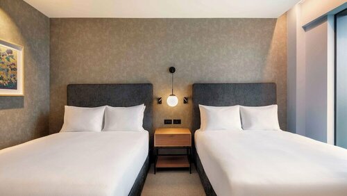Hilton Woking, Забронировать Отель Уокинг 