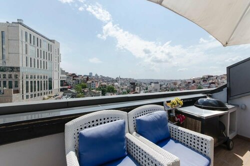 CTS Taksim Elysium Residence 71 (1+1), Забронировать Апартаменты/квартира Отели Стамбула с бассейном, рядом с Clinicana Hair Transplant and Esthetic Surgeries, Бассейн