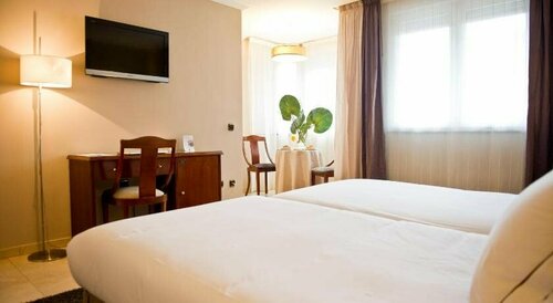 Hotel San Pedro, Rezervați Hotel Langreo Asturias