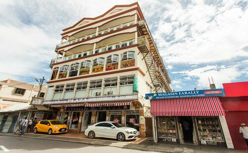 ONS Motel & Guest House, Reservar Motel Hotéis em Astúrias com estacionamento, Estacionamento