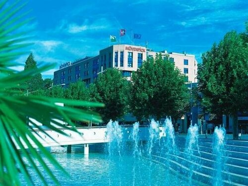Mövenpick Hotel Lausanne, Varaa Hotelli Lausanne 