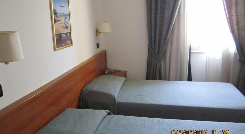 Adelphi Room & Breakfast