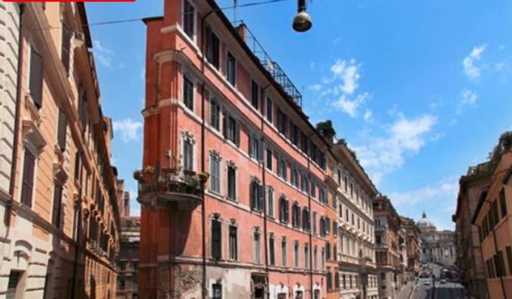 White flat Rione Monti