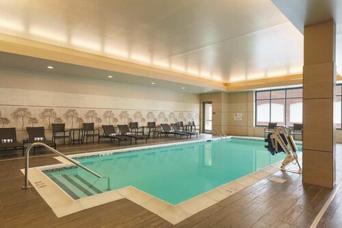 Embassy Suites Saratoga Springs, Забронировать Отель Отели Саратога-Спрингса с завтраком, Завтраки
