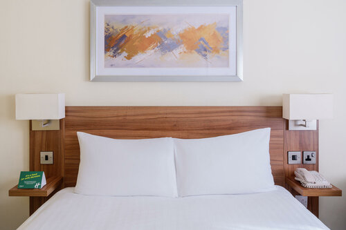Holiday Inn Ashford Central, Rezervați Hotel Hoteluri de afaceri în Merseyside, 4* 5*