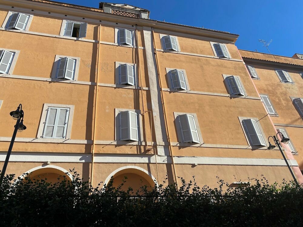 Dnb House Hotel