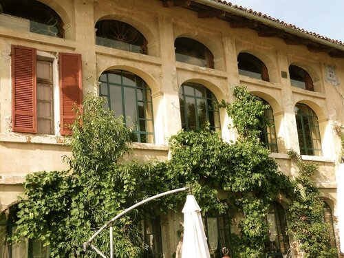 Borgo Casa Scaparone, Book Hotel Alba Langhe