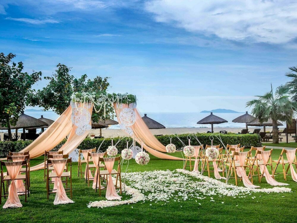 Pullman Oceanview Sanya Bay Resort & SPA
