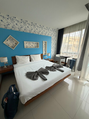 Melissa Kata Beach Resort, Забронировать Курортный отель Отели Ката-Бич с парковкой, рядом с Кофе-клуб Kata Beach, Парковка