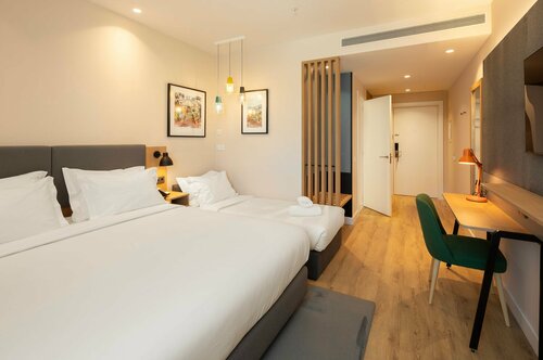 Holiday Inn Braga by IHG, Забронировать Отель Брага Portuguese Route of Santiago