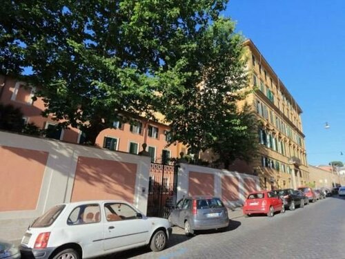 YCH-Laterano Charme, Забронировать Отель Рионе Монти Рим