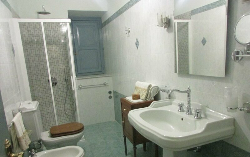 Alexander Art Nouveau Suites