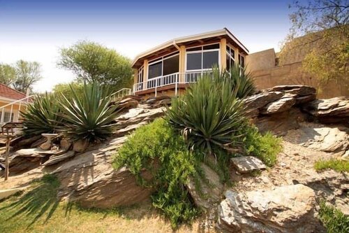 Villa Moringa Guesthouse, Book Villa 4-stjernede hoteller i Windhoek, 4*