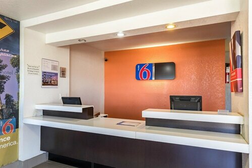 Motel 6-Uvalde, TX, Забронировать Мотель Ювалде штат Техас