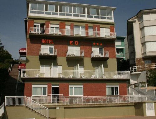 Hotel EO, Забронировать Отель Отели Рибадео с парковкой, рядом с Cargadeiro, Парковка