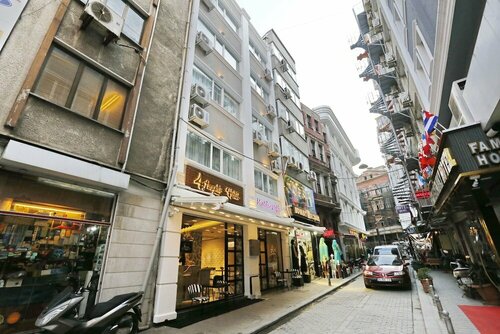 4 Angels Hotel, Rezerwuj Hotel Fatih Beyoglu, w pobliżu Arasta Bazaar