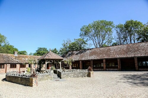 Kingston Country Courtyard, Varaa Hotelli Corfe Castle 