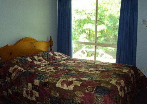 Palm Valley Motel and Self-contained Holiday Units, Prenota Motel Hotel a Queensland con parcheggio, Parcheggio