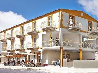 Hotel Muita di Mari, Забронировать Отель Санта-Тереза-Галлура Изумрудный берег