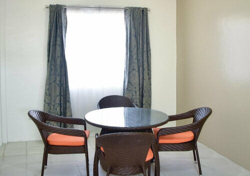 Besm Travelers Inn, Boek Hotel San Isidro Filippijnen
