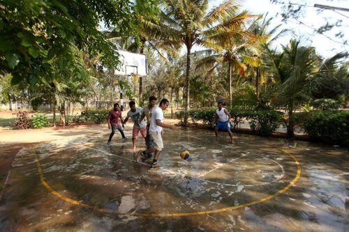 Radiant Resort, Rezerwuj Ośrodek wypoczynkowy Hotele w Bangalore z basenem, Basen