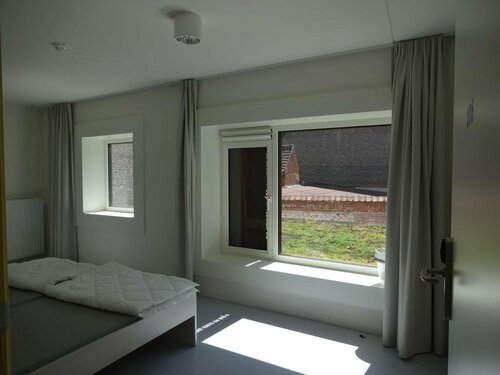 Snuffel Backpacker Hostel, Забронировать Отель Брюгге Западная Фландрия, рядом с Музей Гроенингмузеум