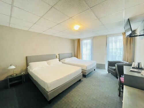Hotel de la Couronne, Book Hotel Aix-les-Bains Lac du Bourget