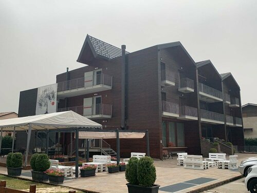 Grand Chalet delle Rocche, Rezervați Cabana Hoteluri în Rocca di Mezzo cu piscină, Piscină