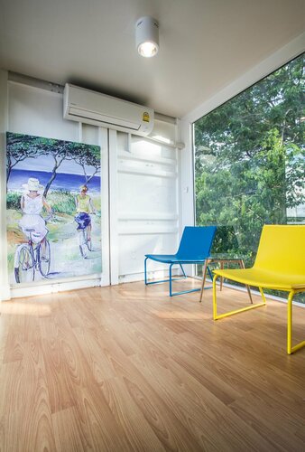 Ducati Bike Box Hostel, Rezervovat Hostel Buri Ram 
