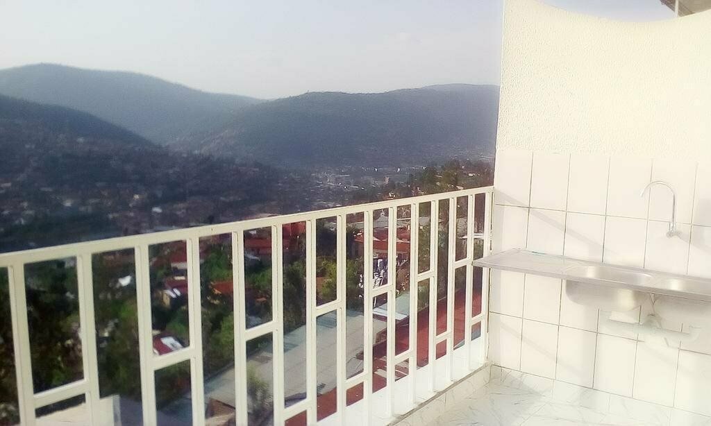 Eminence Hotel