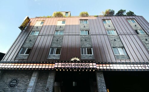 Hotel Chicago, Забронировать Отель Отели Чинджу с парковкой, рядом с Национальный музей Чинджу, Парковка