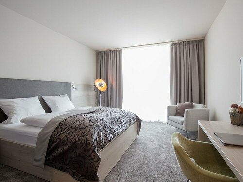 monte mare SAUNA-SPA-SPORTS-HOTEL, Book Hotel Andernach Upper Middle Rhine Valley