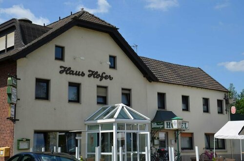Hotel Haus Hofer, Забронировать Отель Отели Вегберг с парковкой, Парковка