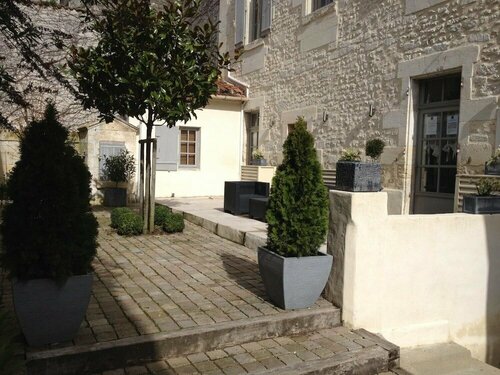 Maison Charles Maurice, Réserver Maison d'hôtes Chalais Charente