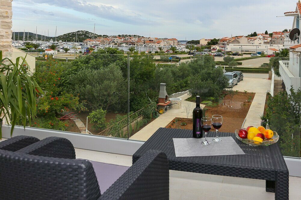 Apartmani Sain Tribunj