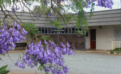 Aromet Motor Inn, Забронировать Мини-отель Темора Riverina