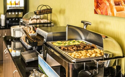 Comfort Inn, Buchen Sie Hotel Hotels in New Brunswick mit Parkplatz, Parkplätze