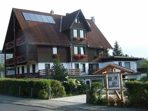 Hotel Carlsruh, Забронировать Отель Отели Браунлаге с парковкой, рядом с Кресельный подъемник Вюрмберг, Парковка