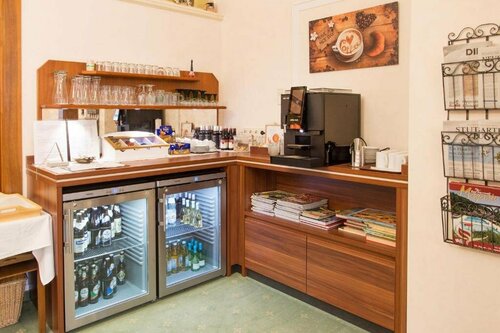 Hotel Fidelitas, Забронировать Отель Отели в центре Бад-Херренальб, в центре, Парковка