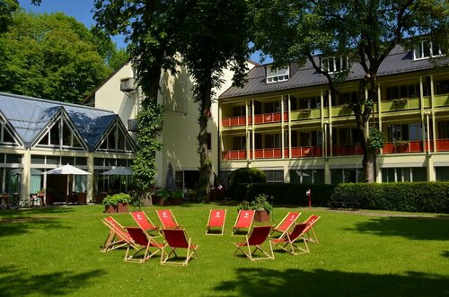 Parkhotel Rothof, Забронировать Отель Богенхаузен Мюнхен