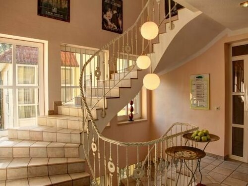 Haus am Park, Забронировать Отель Отели Бад-Херсфельд 4 звезды, 4*