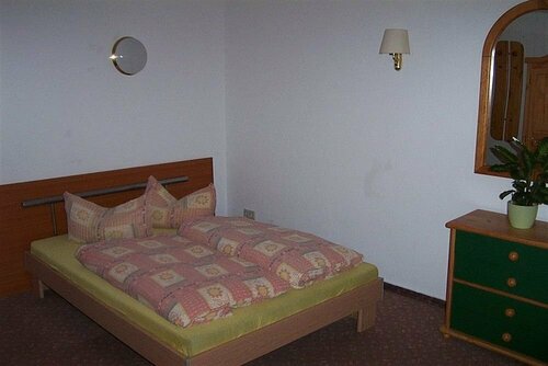 Landgasthof & Pension Kaufbach, Book Bed and Breakfast Hotels in Saxony with Parking, Parking