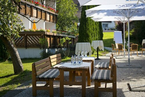 Hotel Hirt, Забронировать Отель Дайсслинген Баден-Вюртемберг