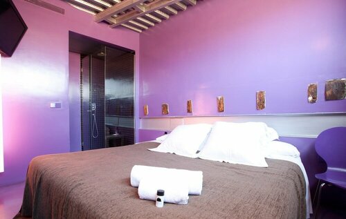 Cosy Rooms Embajador, Забронировать Отель Сьютат Белла Валенсия, рядом с Turia Gardens